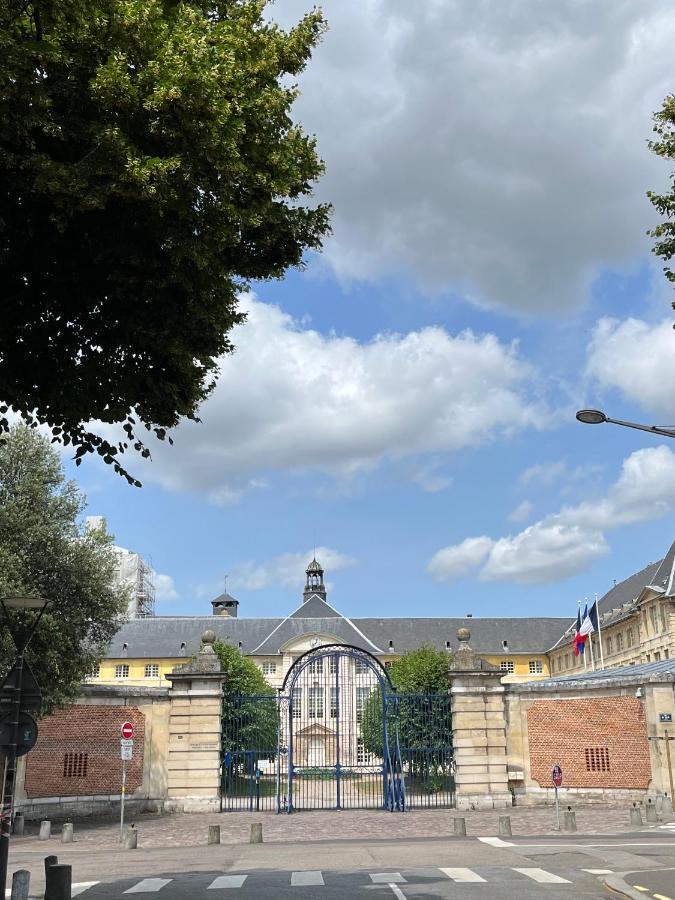 Le Flaubert, Appartement Et Parking En Centre Ville Rouen Extérieur photo